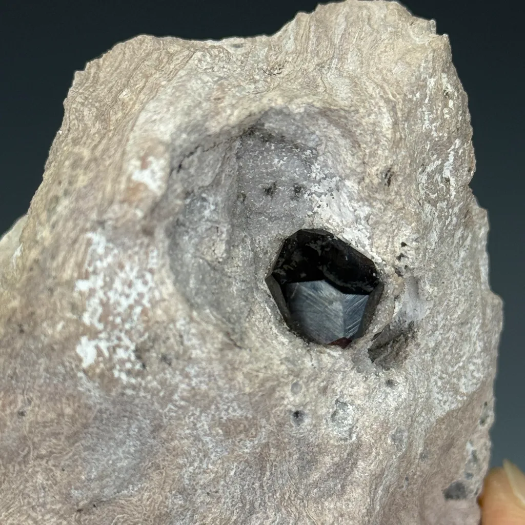 Almandine - image 2