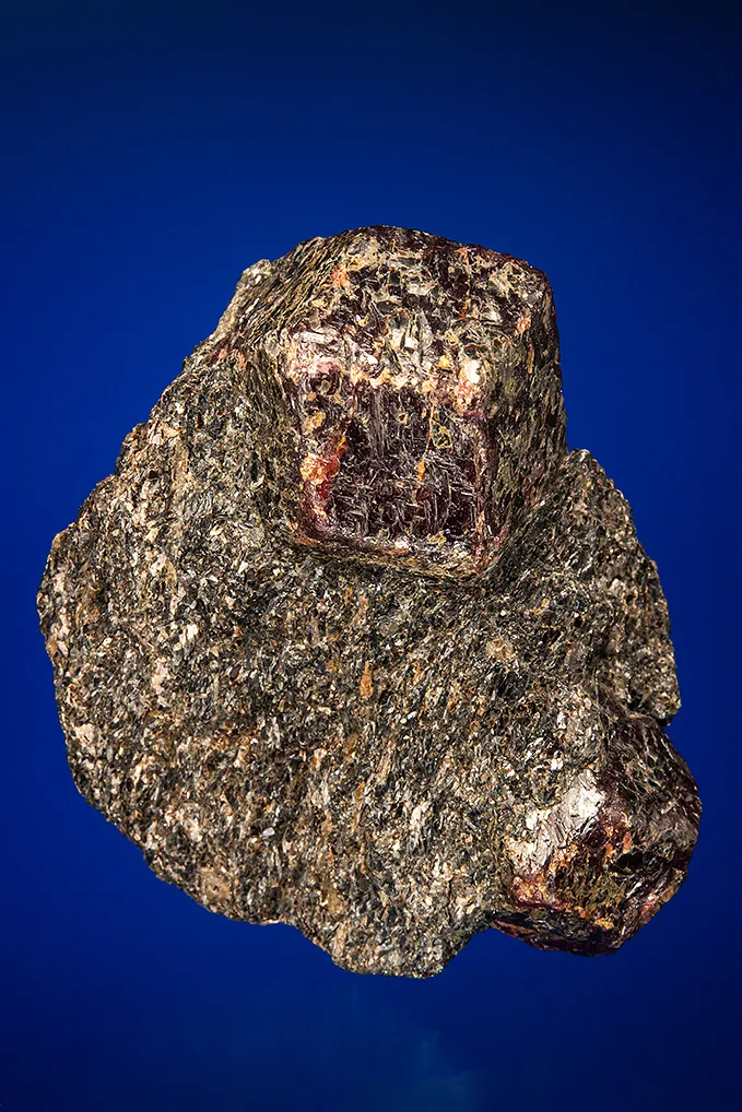 Almandine - image 3