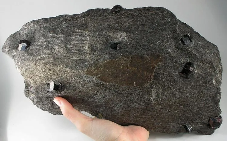 Almandine image