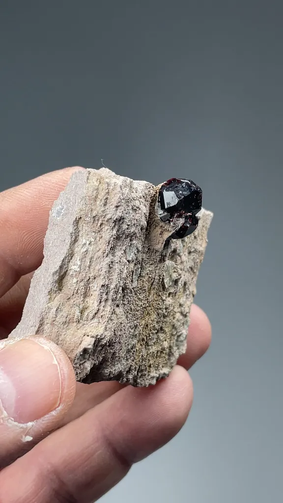 Almandine - image 2