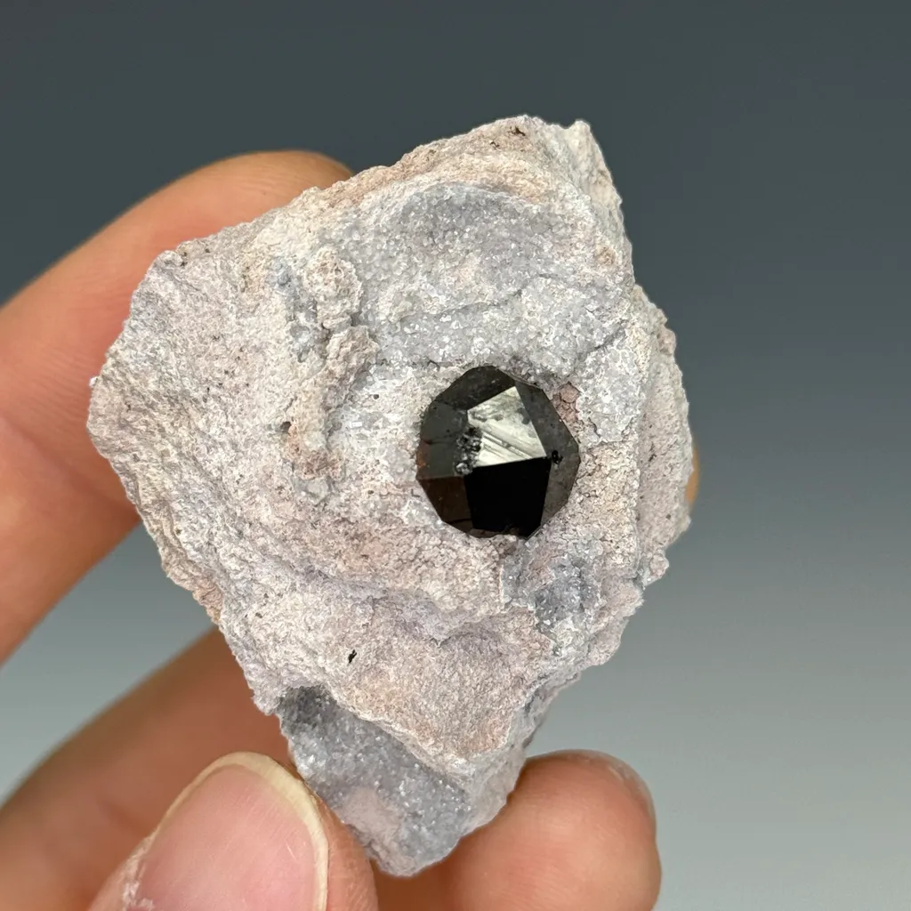 Almandine - image 2