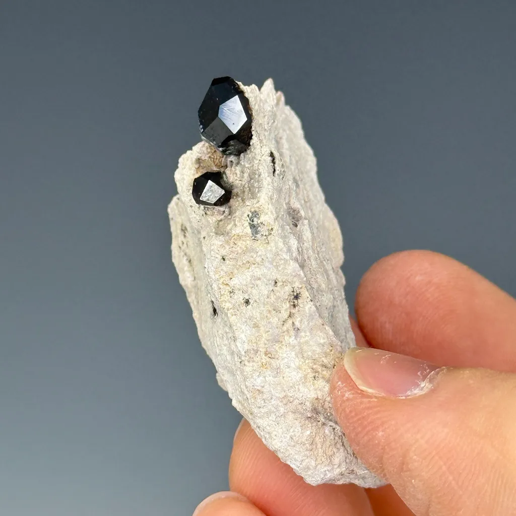 Almandine - image 2