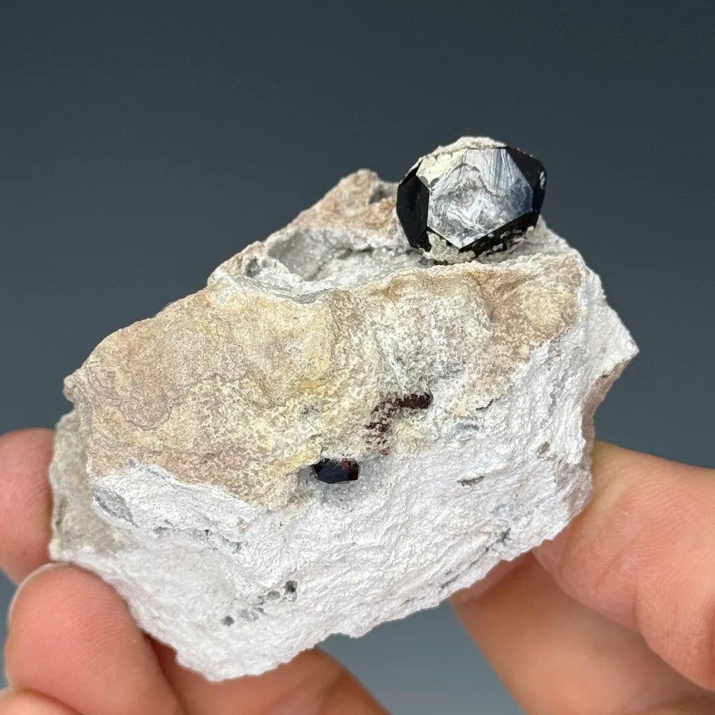 Almandine image