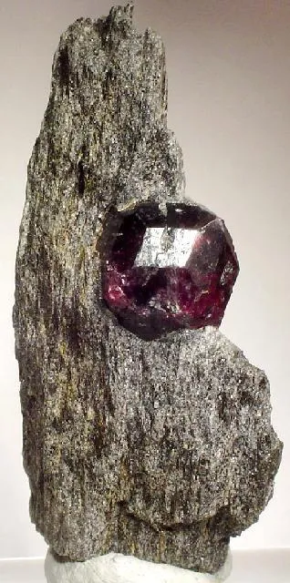 Almandine image