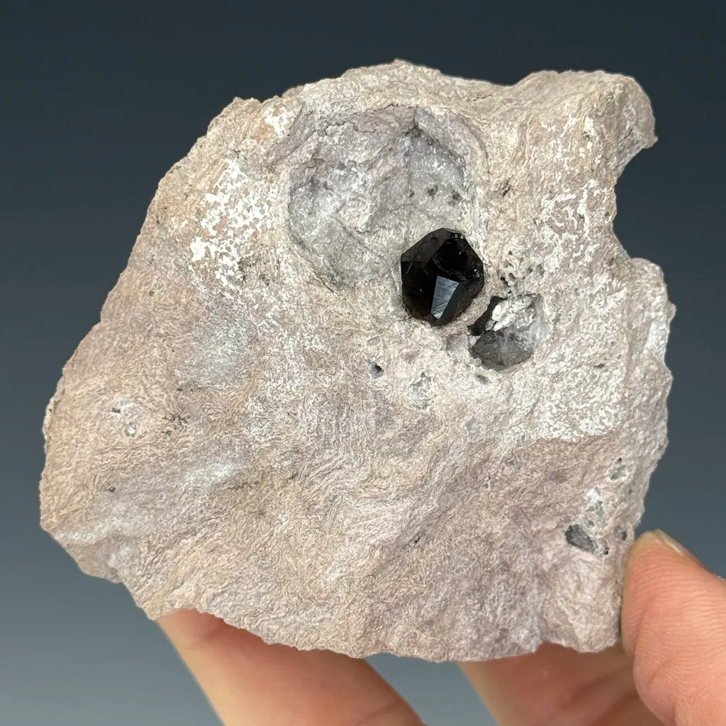 Almandine - image 4