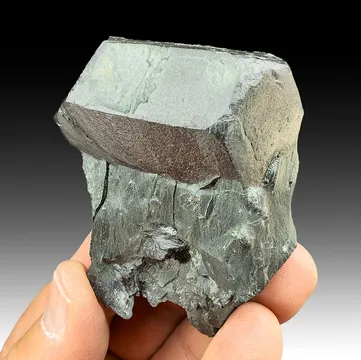 Almandine from Marquette County, Michigan, USA