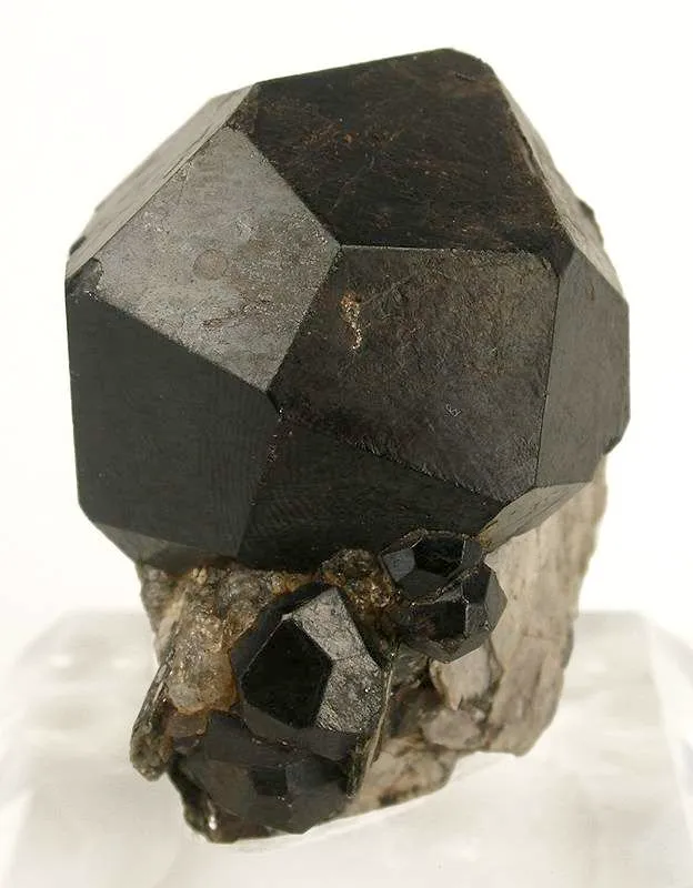 Almandine Garnet - image 4