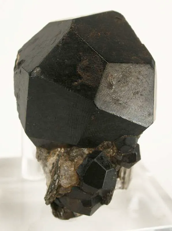 Almandine Garnet - image 3