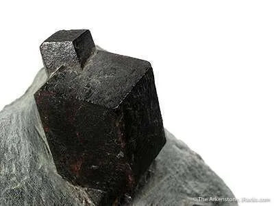 Almandine Garnet - image 2