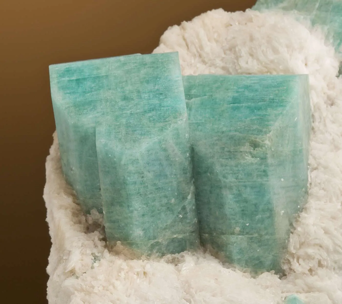 Amazonite on Cleavelandite - image 2