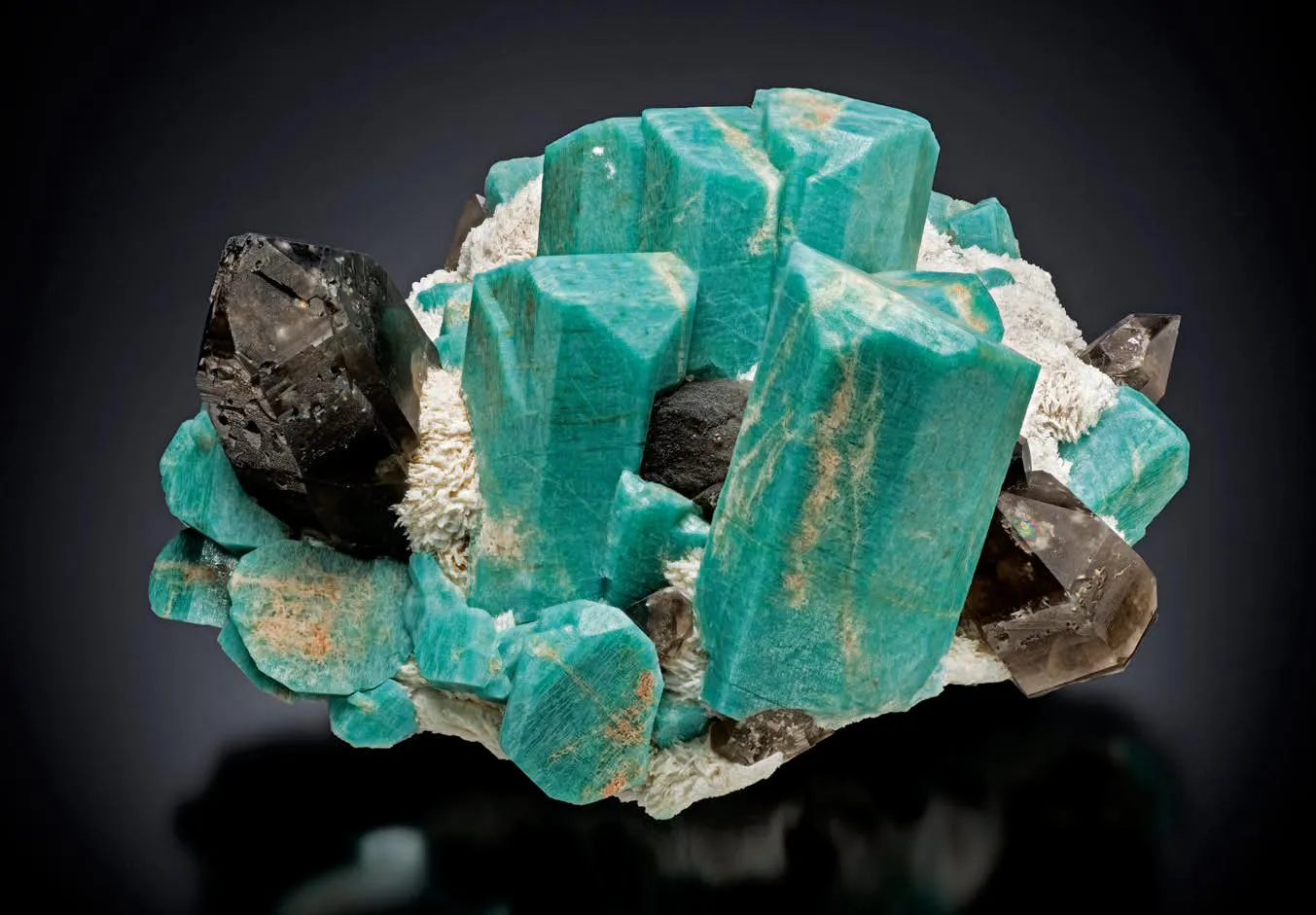 Amazonite, Smoky Quartz, Cleavelandite - image 1