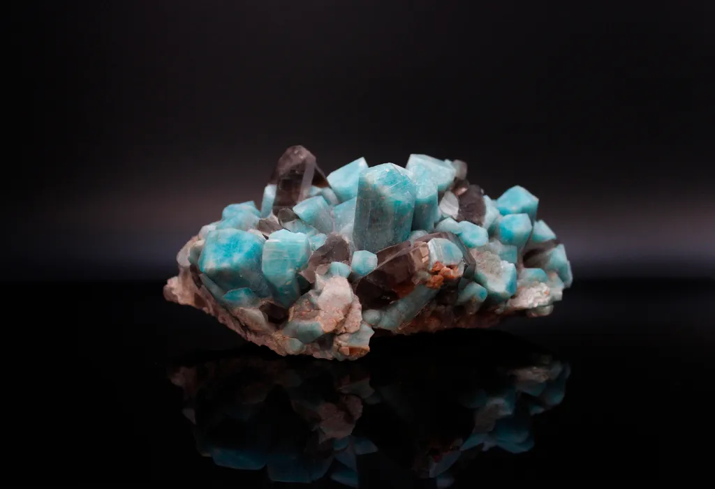 Amazonite with quartz, Colorado - image 4