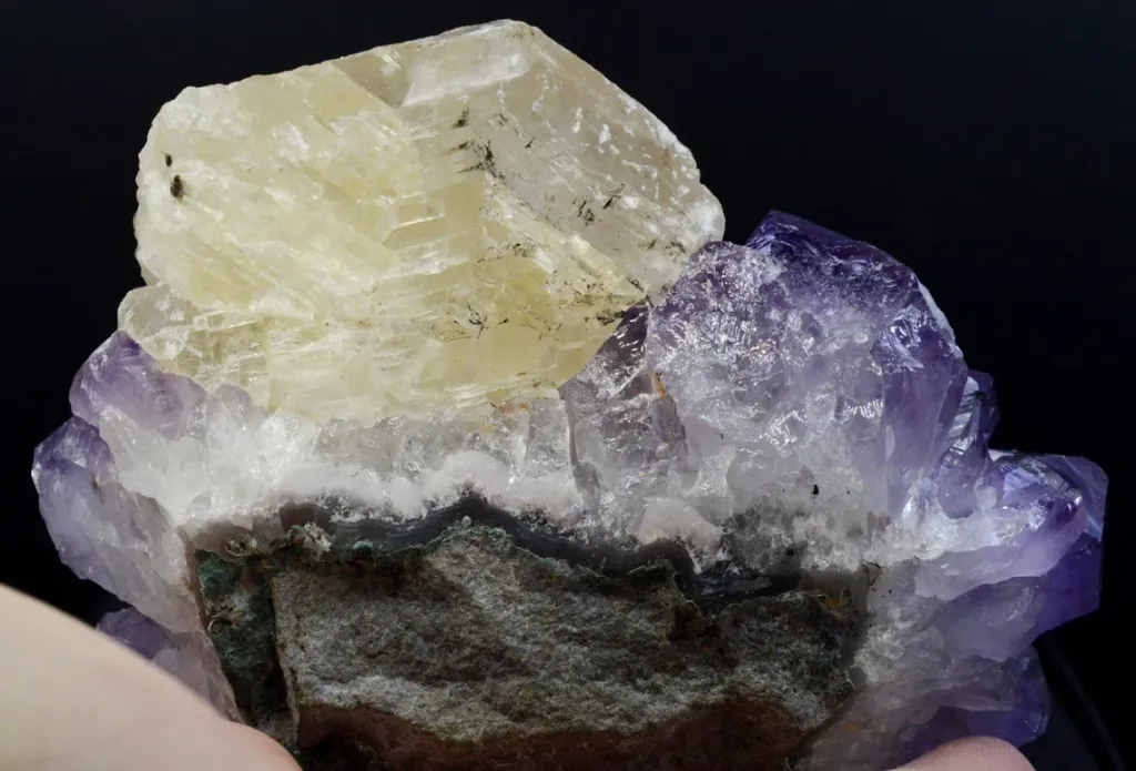 Amethyst and Calcite - 687 grams - Ametista do Sul, Rio Grande do Sul, Brazil - image 5