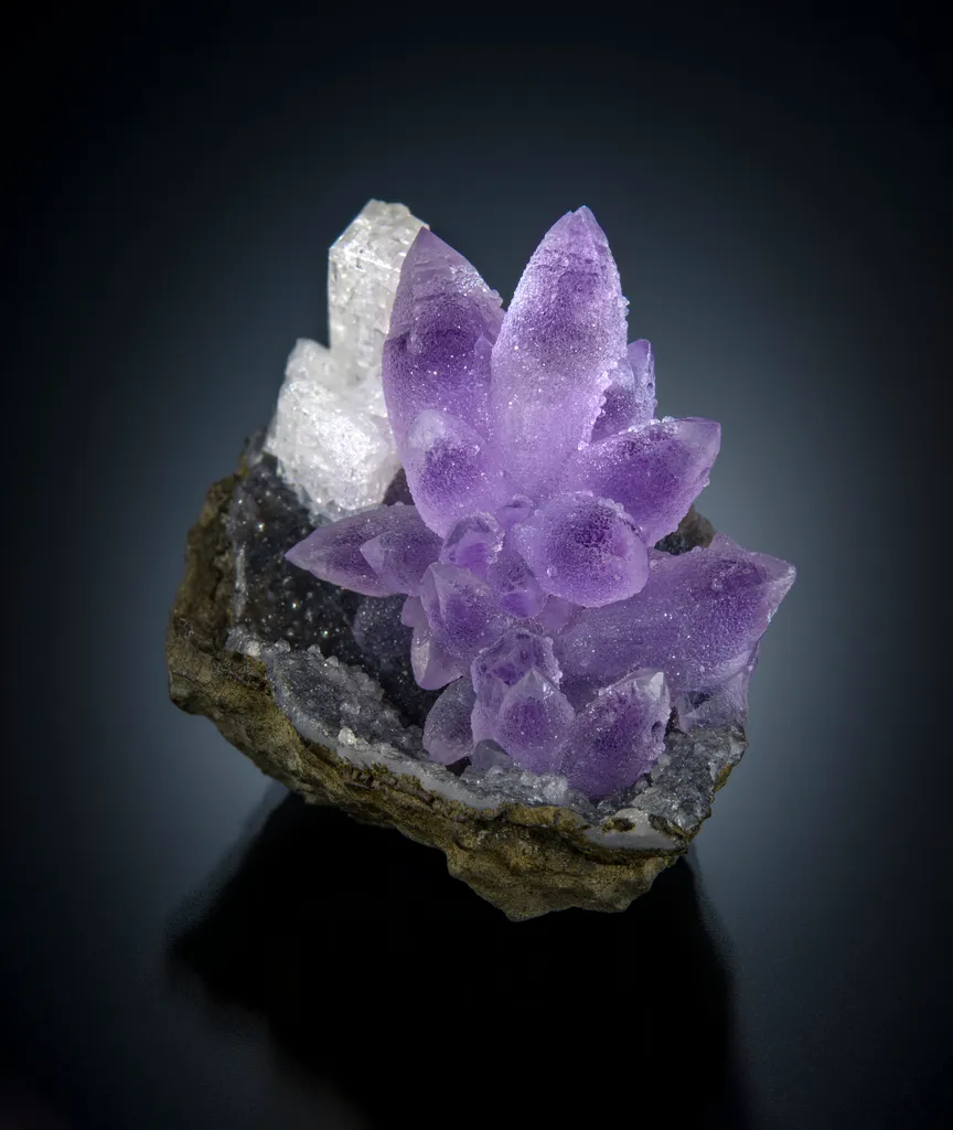 Amethyst, Chabazite image