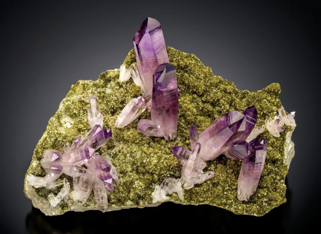 Amethyst, Epidote image