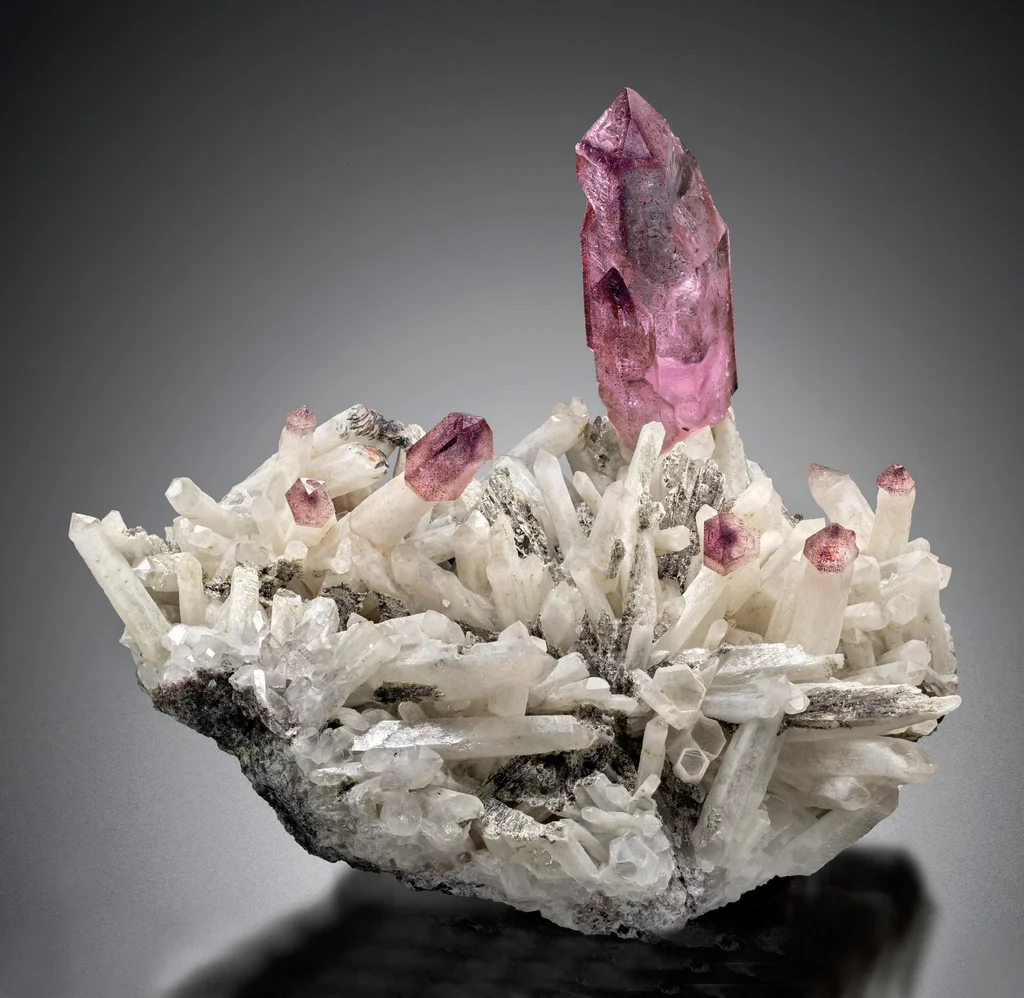 Amethyst from Denny Mountain, Snoqualmie Mining District, King County, Washington, USA image