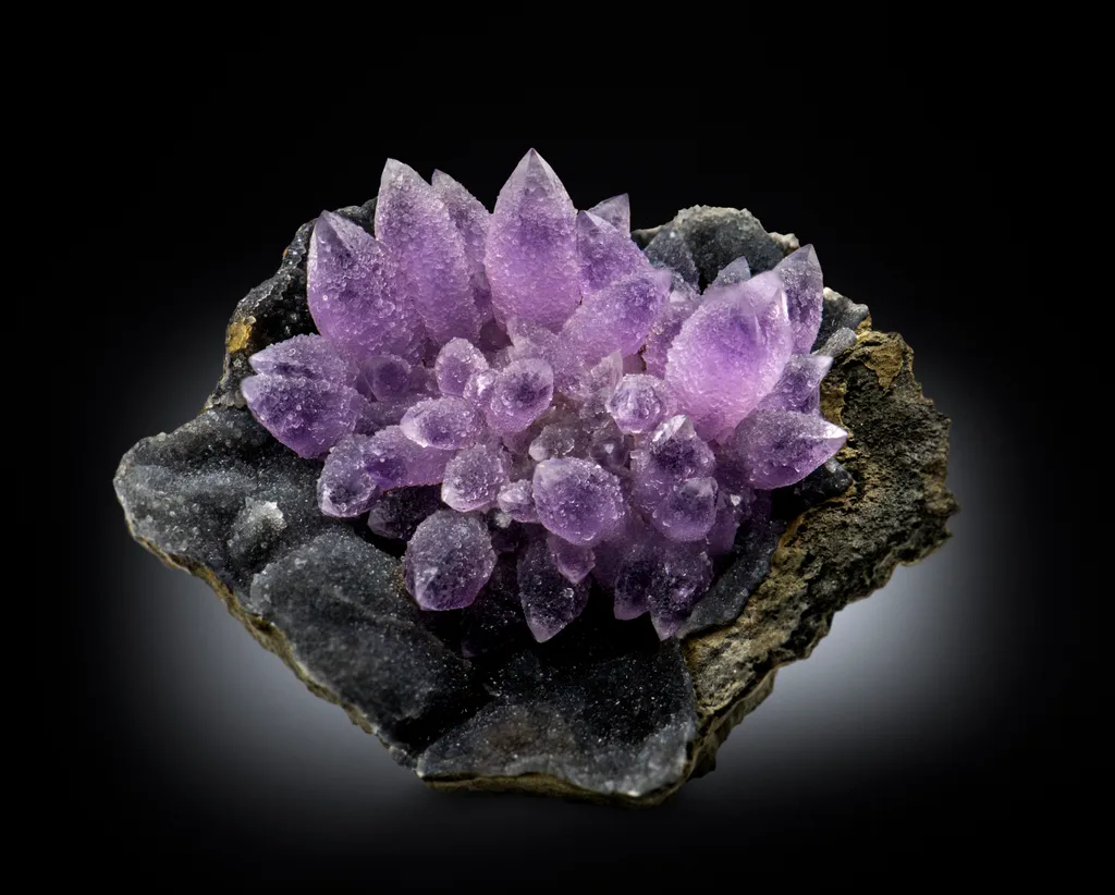 Amethyst from India, Madhya Pradesh, Khadakwani image