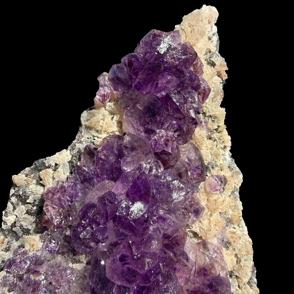 Amethyst from Kakamunurle Mine, Karur District, Tamil Nadu, India - image 6