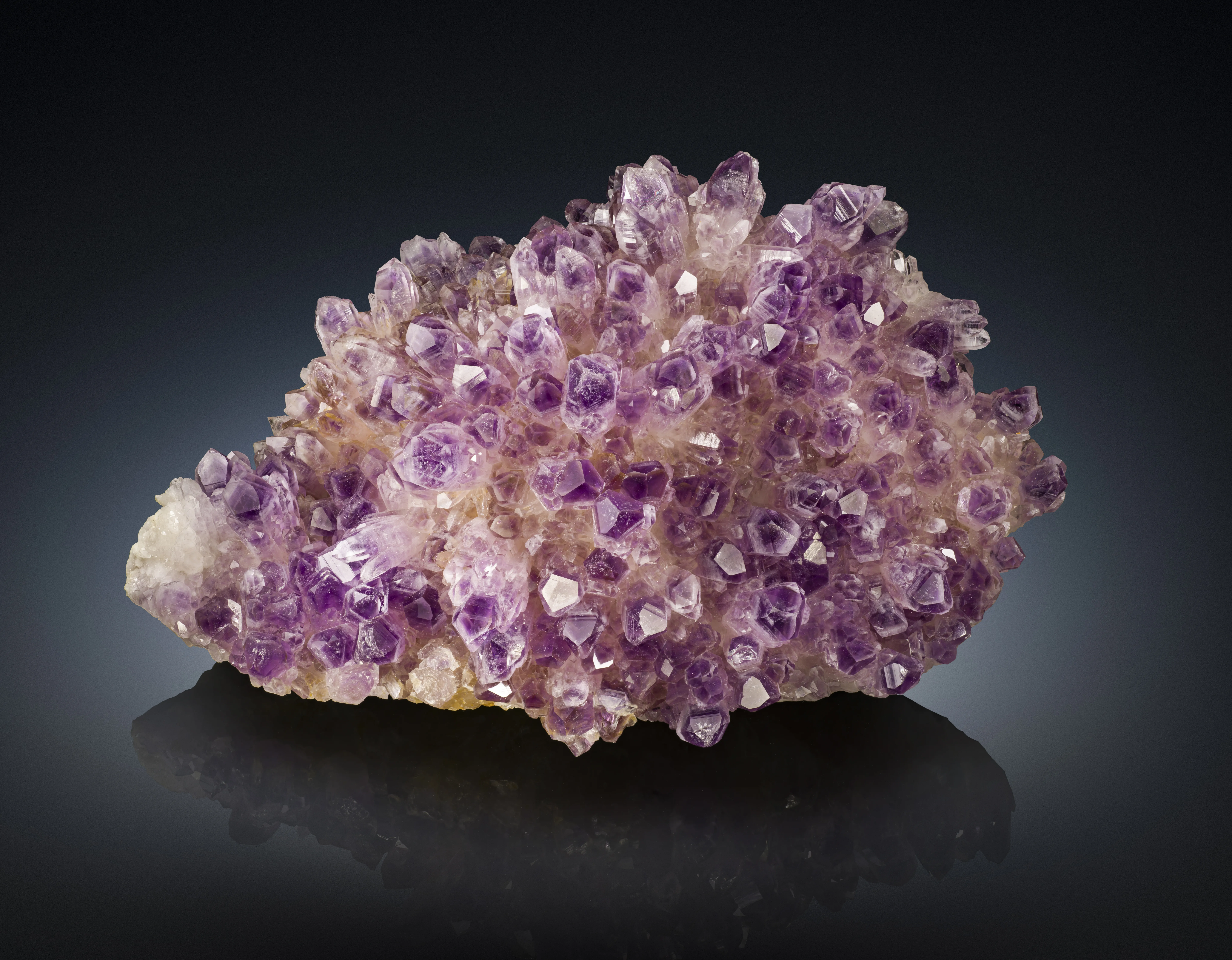 Amethyst from Slovakia, Banská Bystrica Region, Banská Štiavnica - image 2