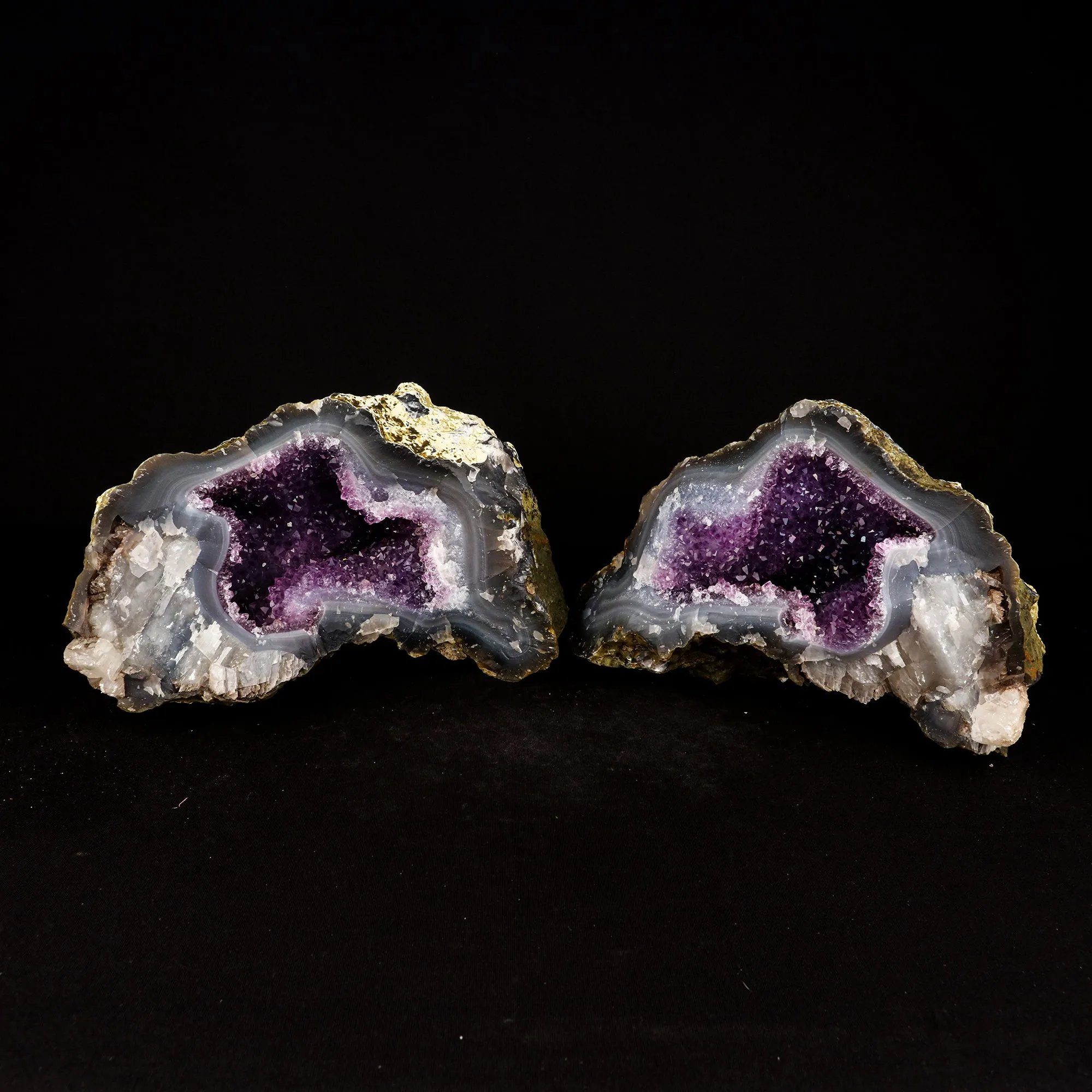 Amethyst Sparkling Crystals Geode in two Half's Natural Mineral Specimen - image 1