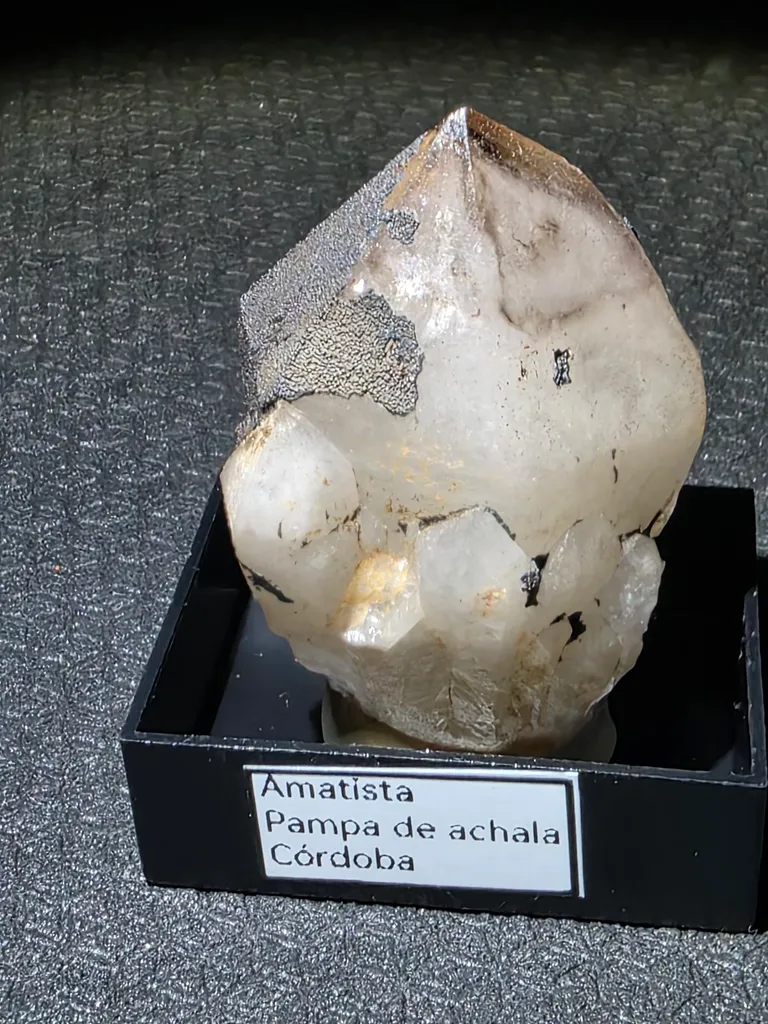 Amethyst with manganese coat image