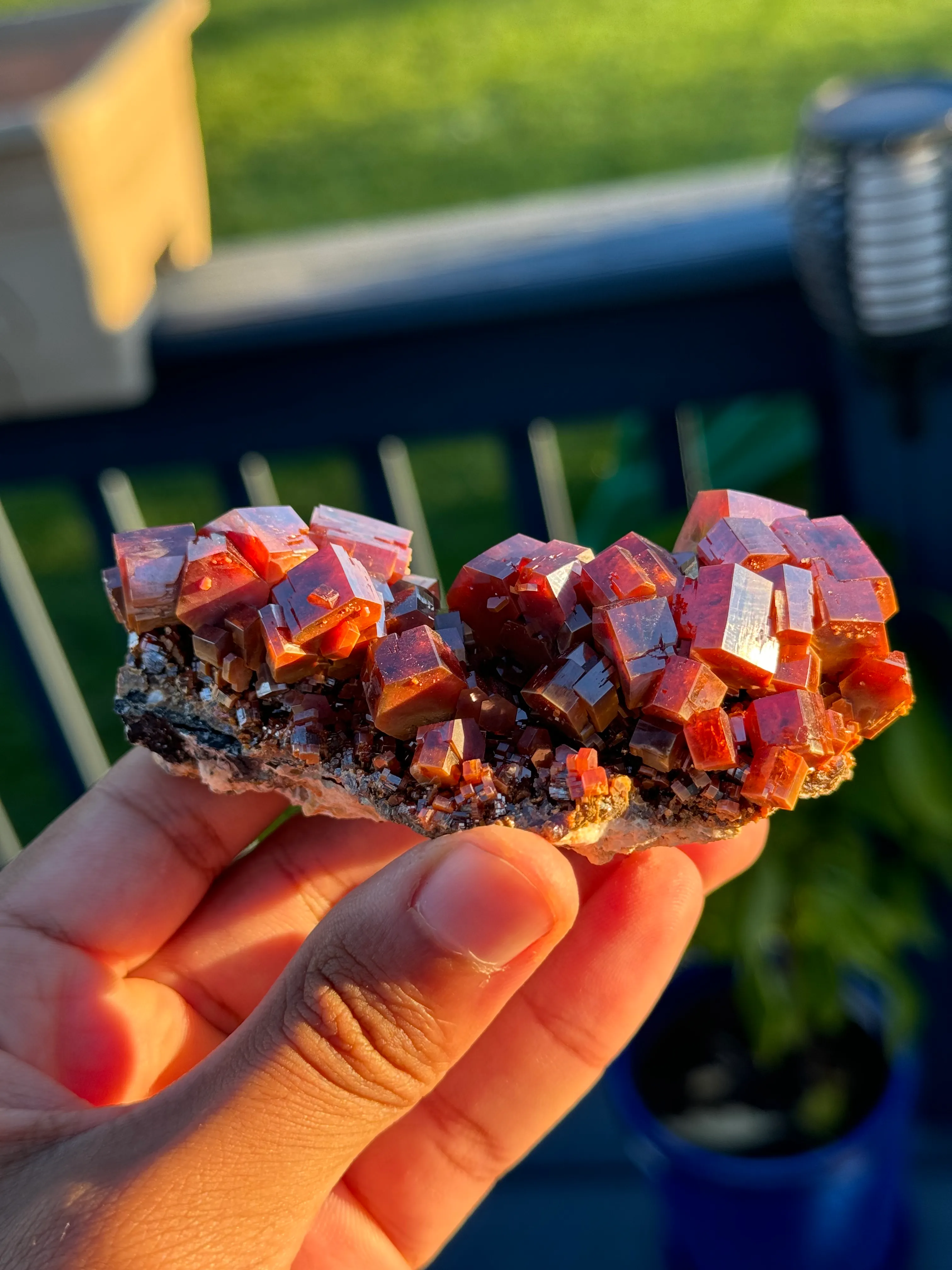 An Exceptional Vanadinite Specimen with a Remarkable Formation - image 5