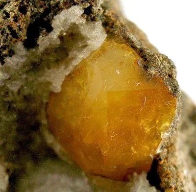 Analcime image