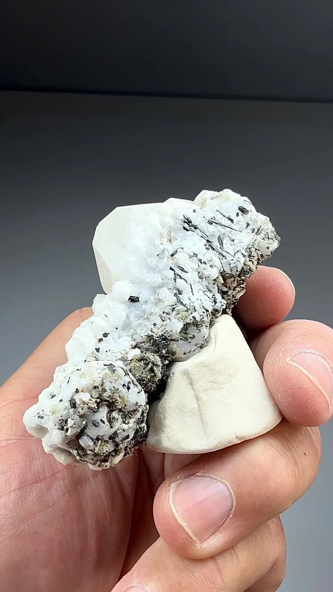 Analcime (803) - image 2