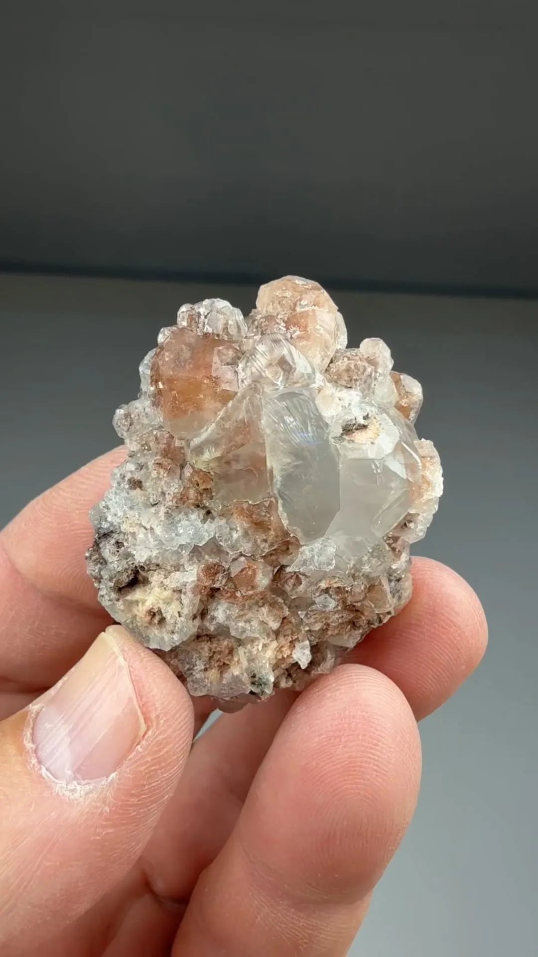 Analcime on Calcite - image 2