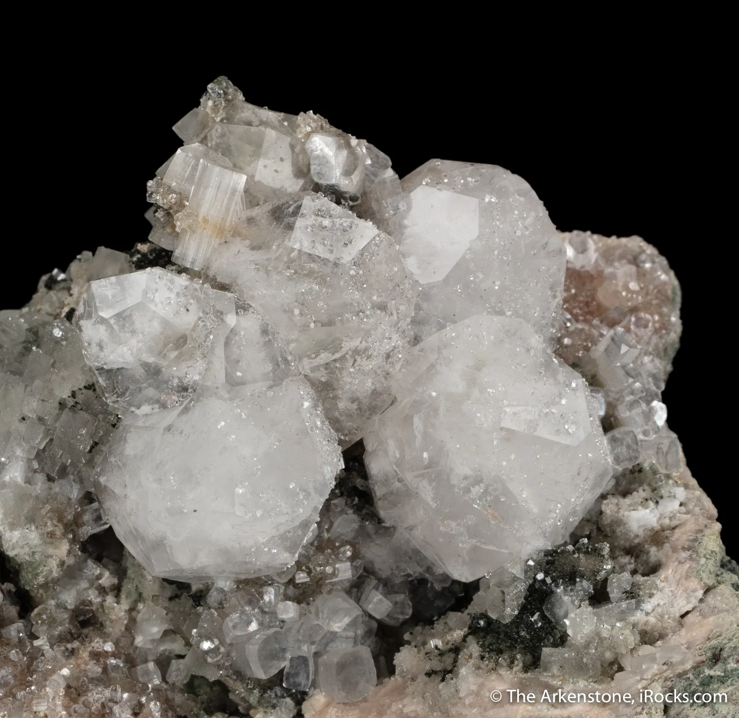 Analcime with Apophyllite - image 1