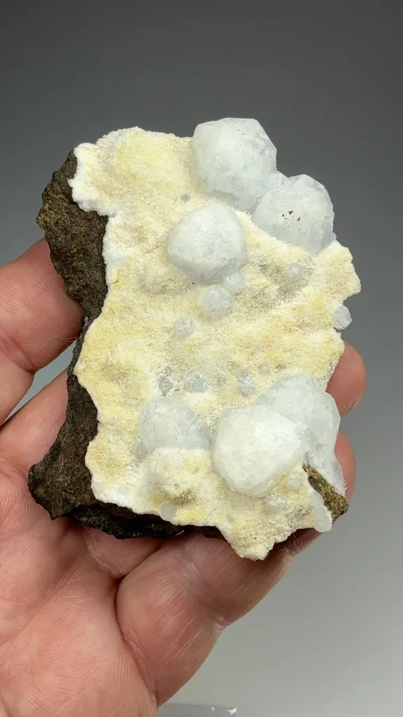 Analcime with Mesolite - image 2
