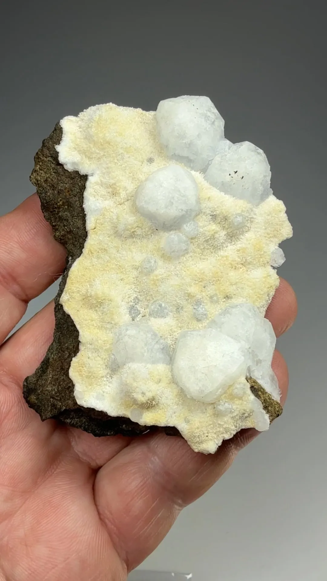 Analcime with Mesolite - image 2