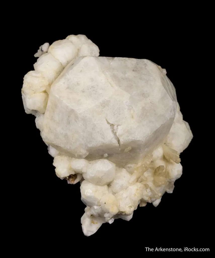 Analcime with Natrolite - image 4
