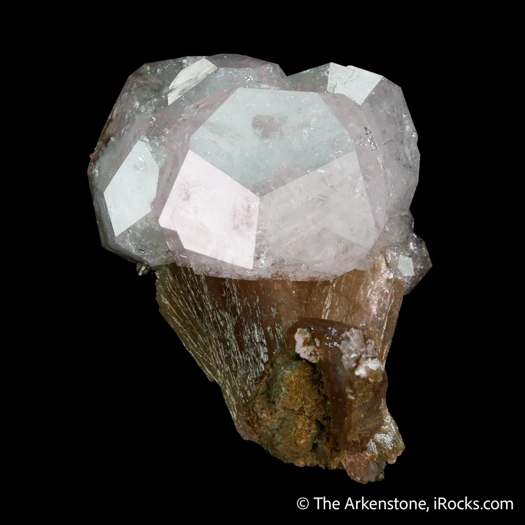 Analcime with Stilbite image