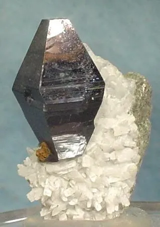Anatase, Albite image