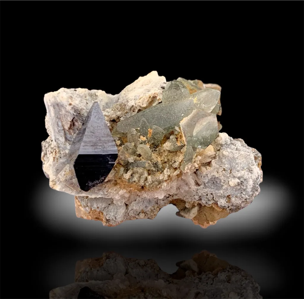 Anatase from Pakistan image