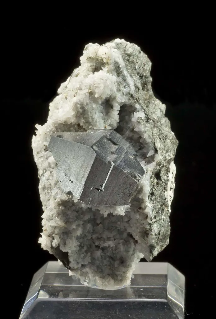 Anatase on Calcite - image 3