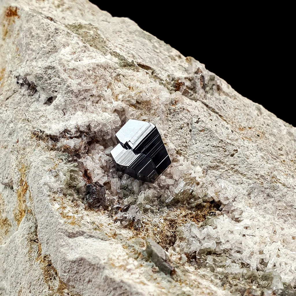 Anatase on matrix image