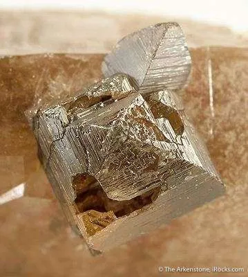 Anatase on Quartz - image 4