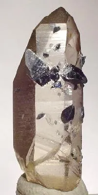 Anatase, Quartz image