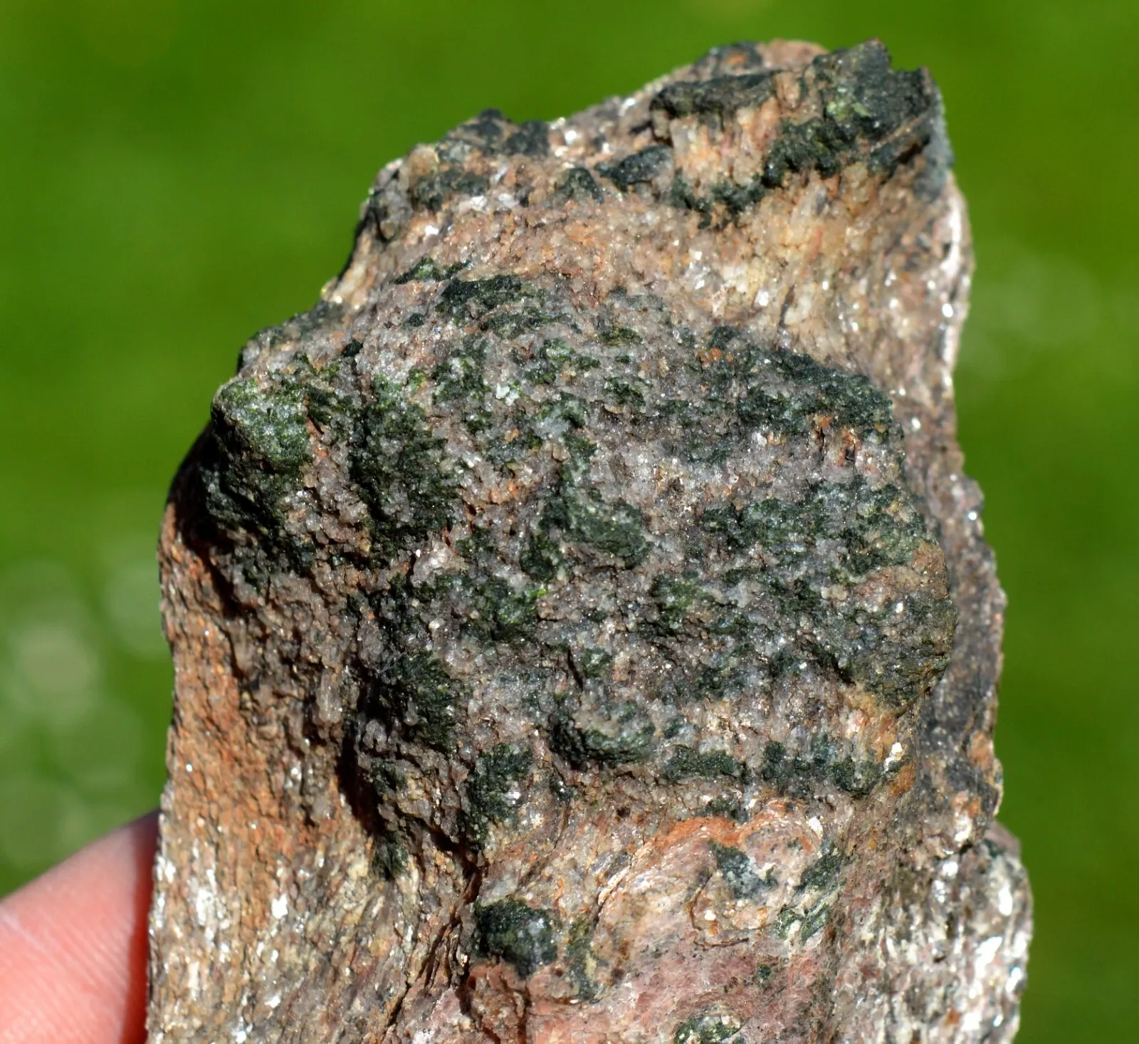 Andalusite var. Viridin 215 grams - Dabaga, Kilolo District, Iringa, Tanzania - image 2