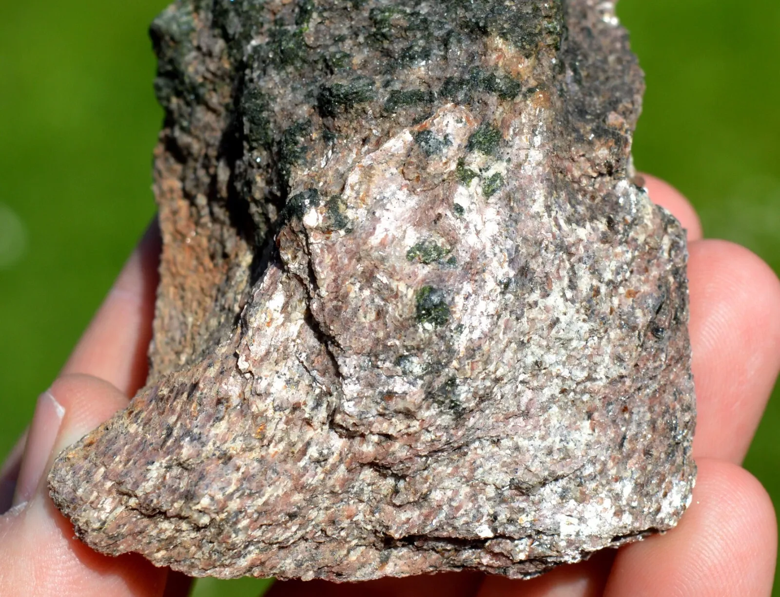 Andalusite var. Viridin 215 grams - Dabaga, Kilolo District, Iringa, Tanzania - image 3