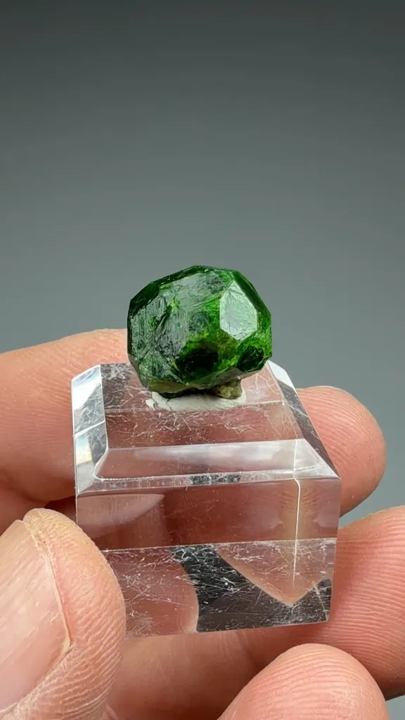 Andradite - image 2