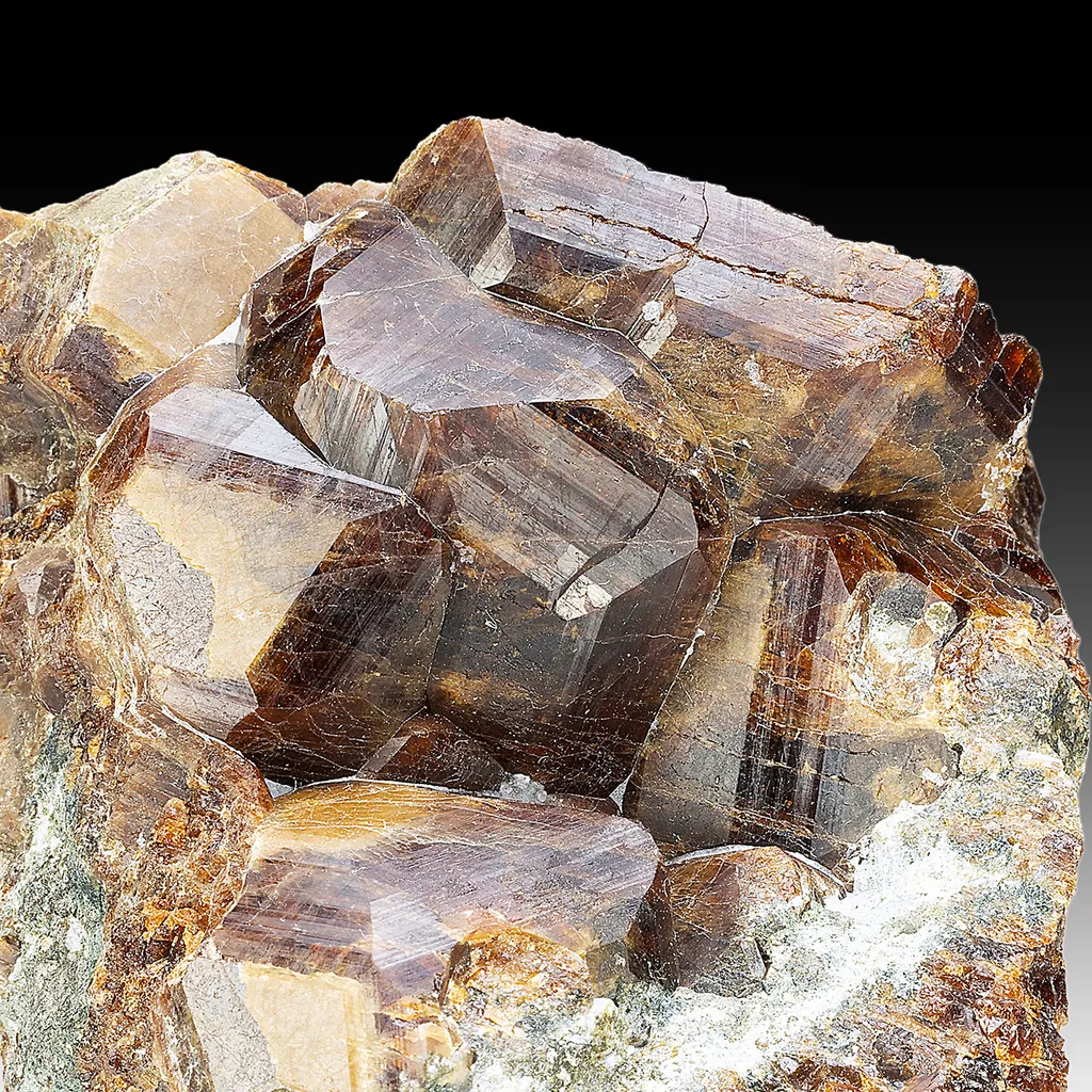 Andradite image