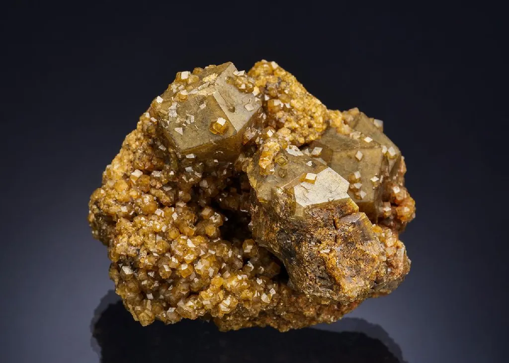 Andradite image