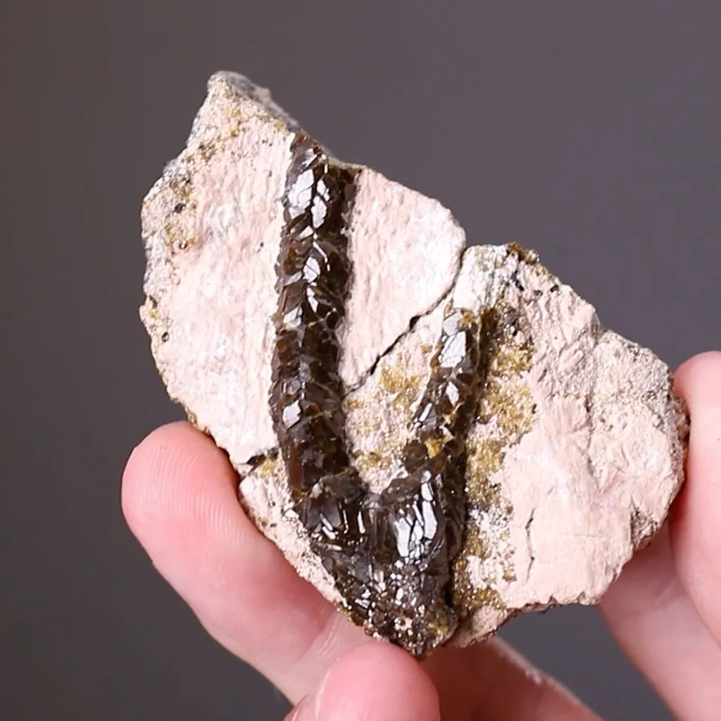Andradite - image 2