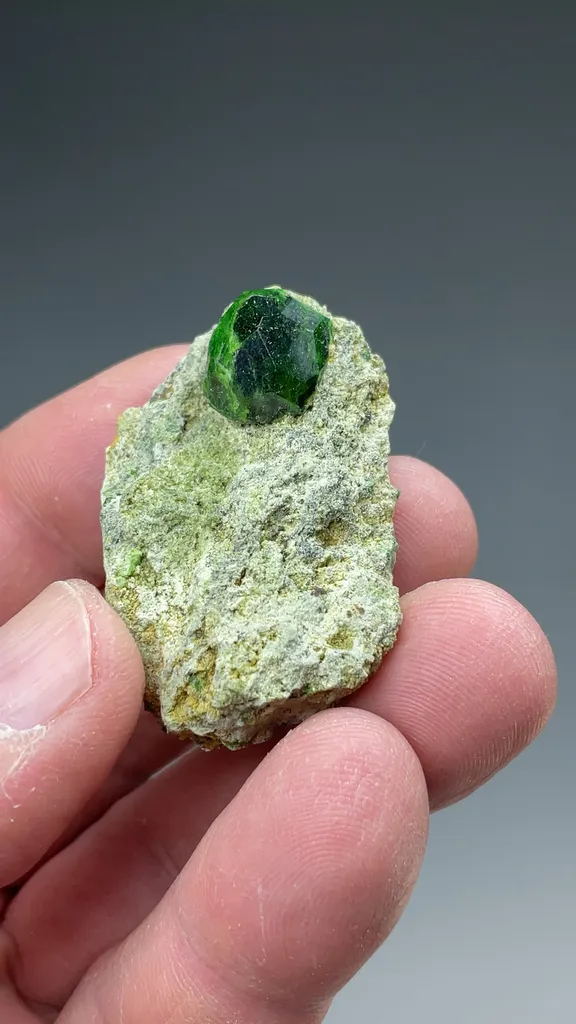 Andradite - image 2