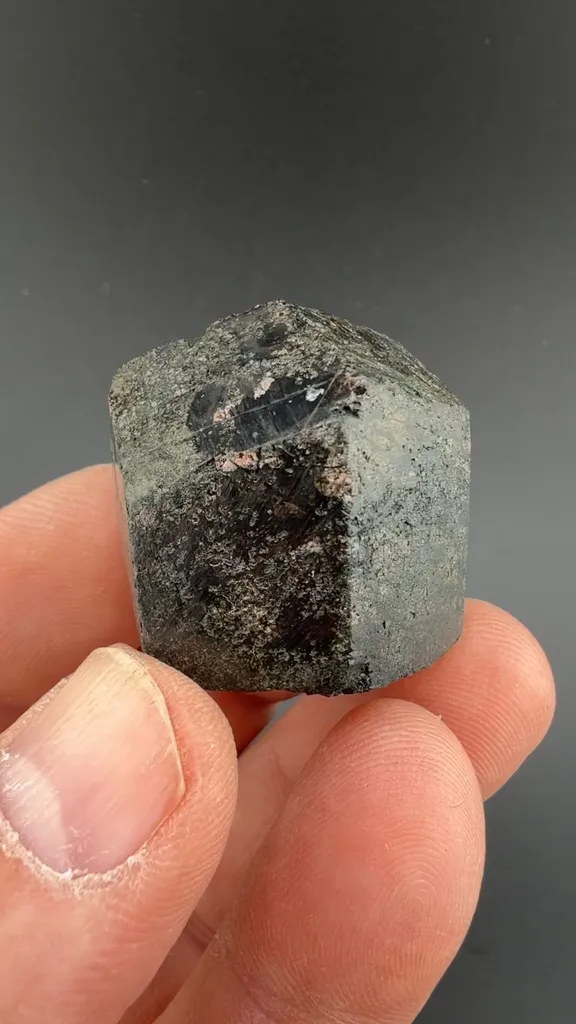 Andradite image
