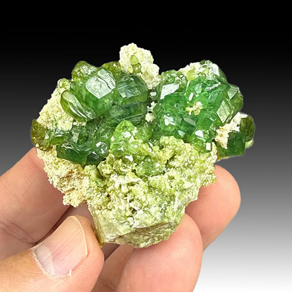 Andradite image