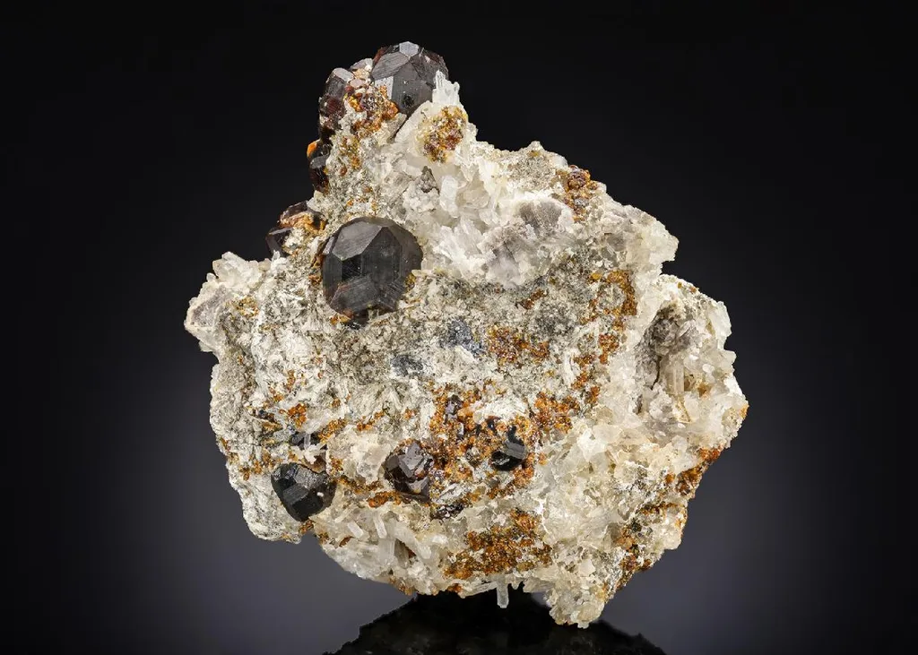 Andradite image